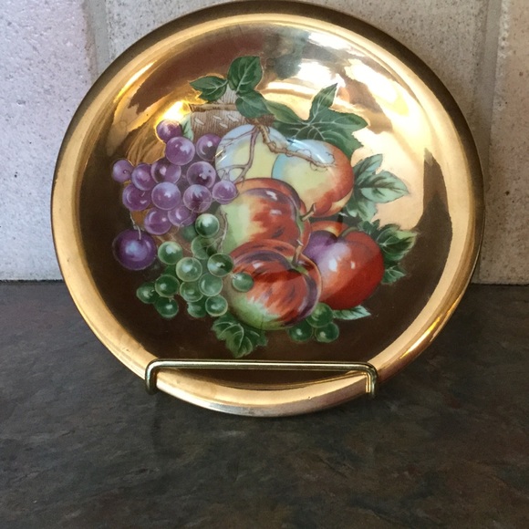 GORGEOUS 💛VINTAGE 🍎🍇☕️ TEA CUP AND SAUCER🍎🍇FINAL NO OFFERS - Picture 2 of 13